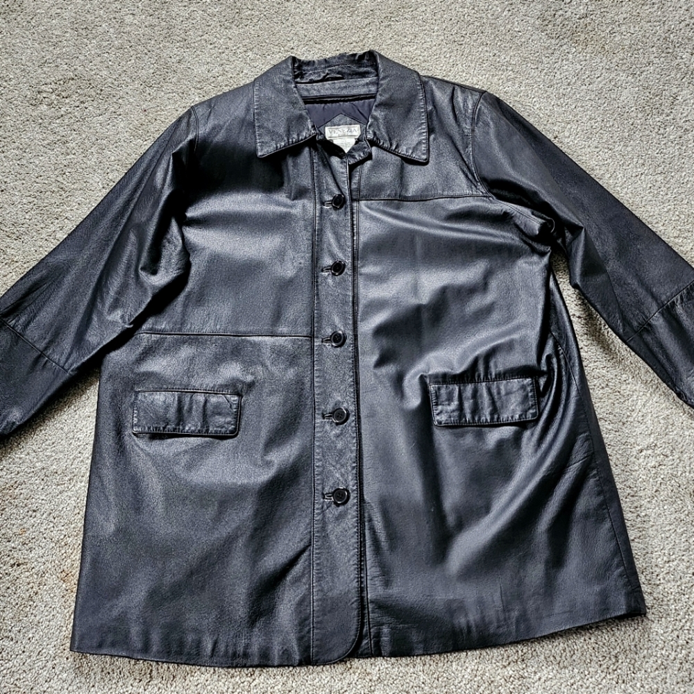 Women's plus size Vintage Venezia black leather coat size 2x
